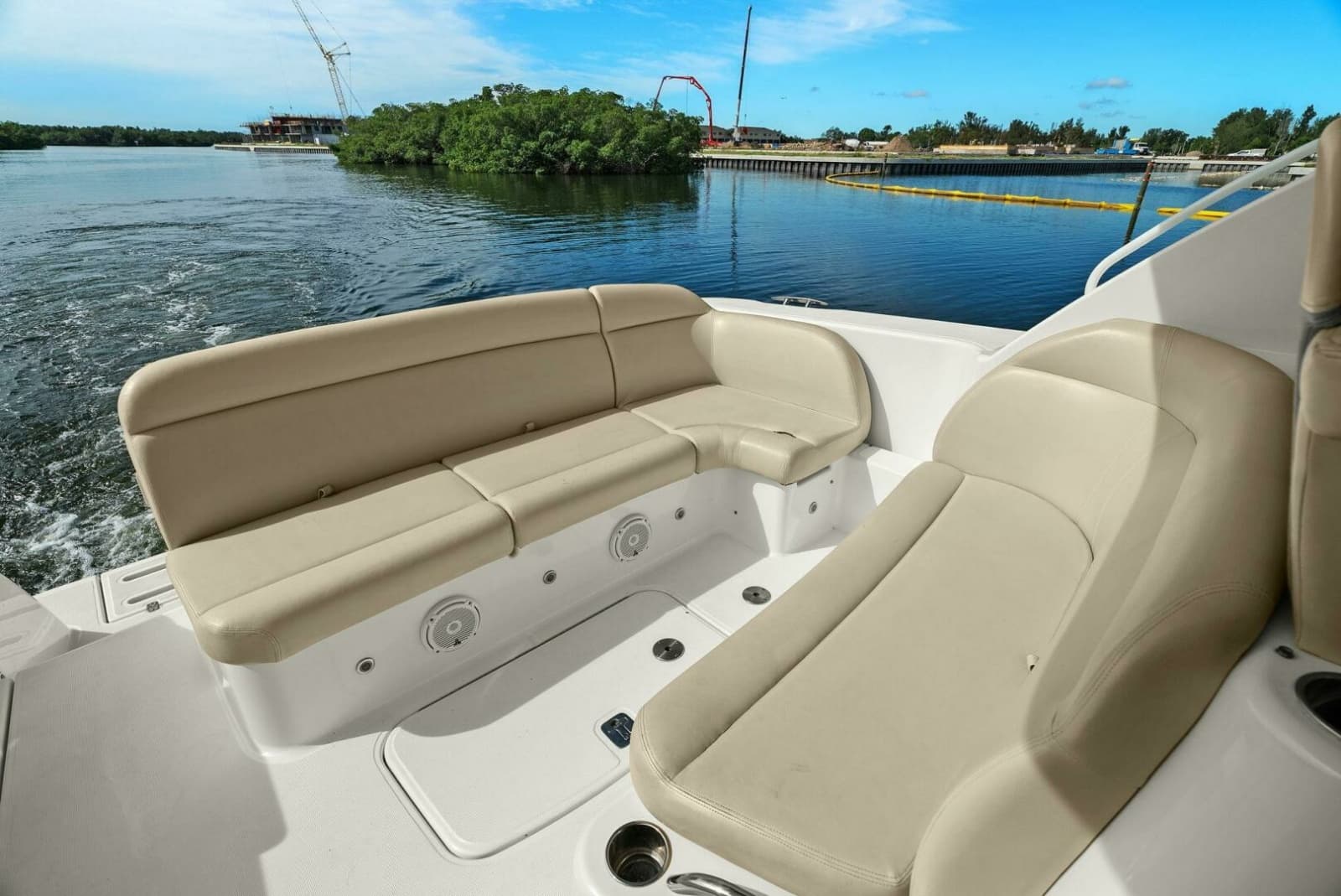 2008 Tiara Yachts 3500 Sovran - Photo 25