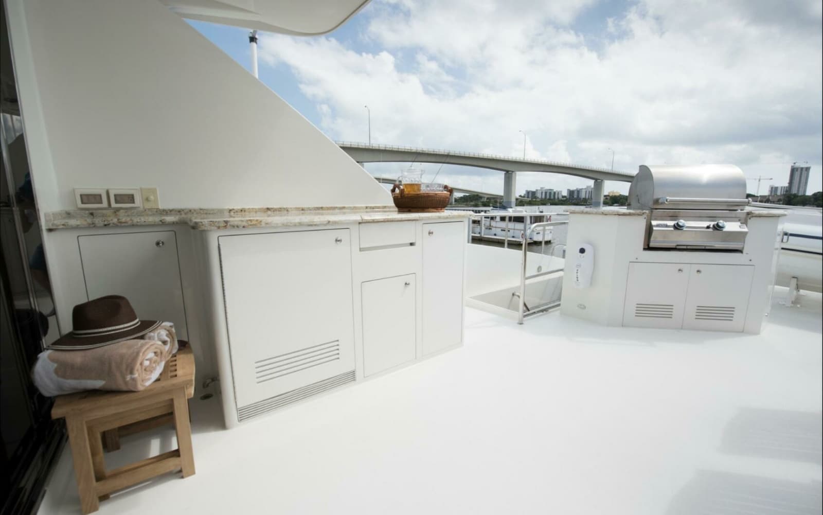 2008 Cheoy Lee 95 Motor Yacht - Photo 21