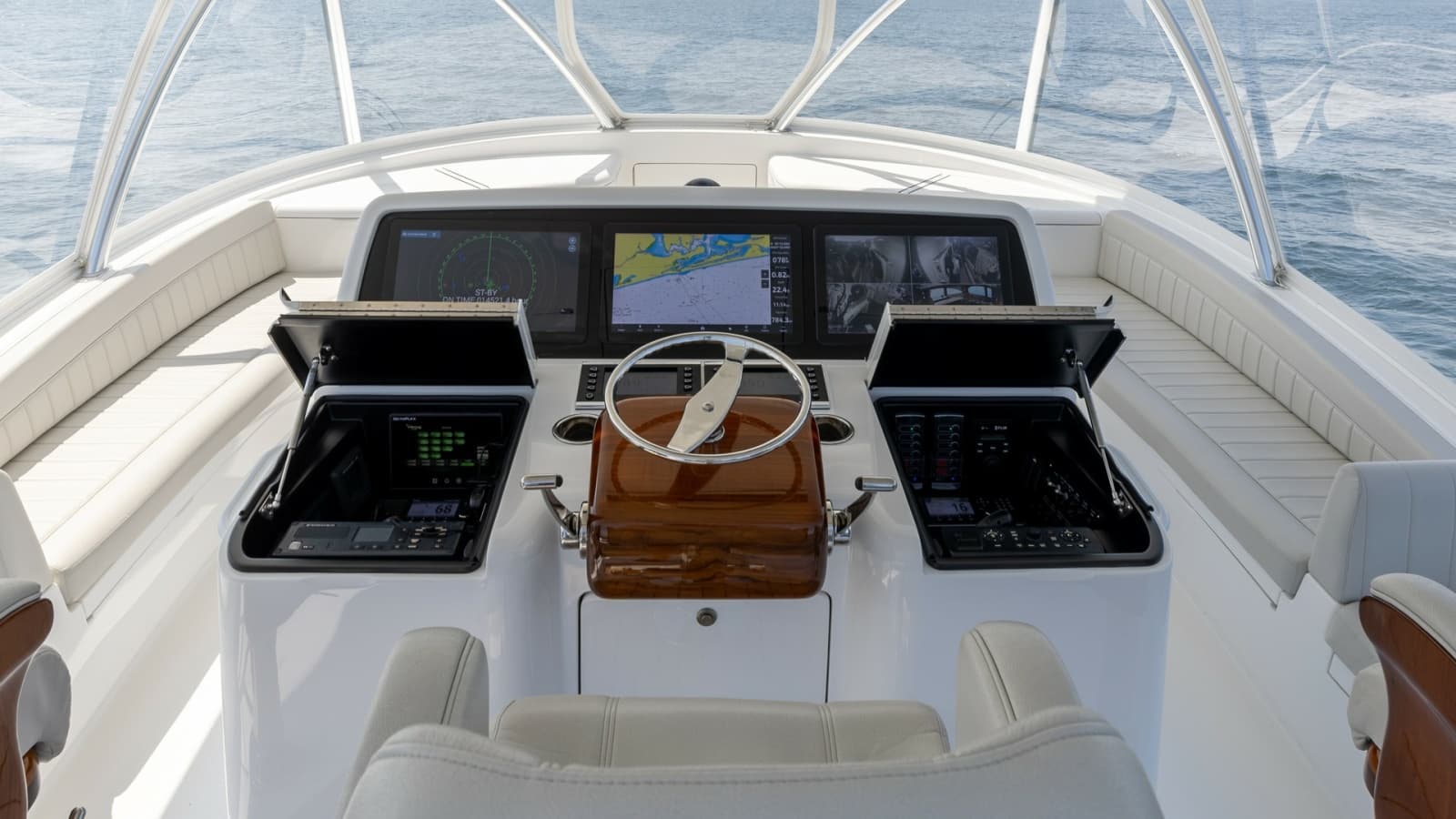 2025 Viking 74 Convertible - Photo 49