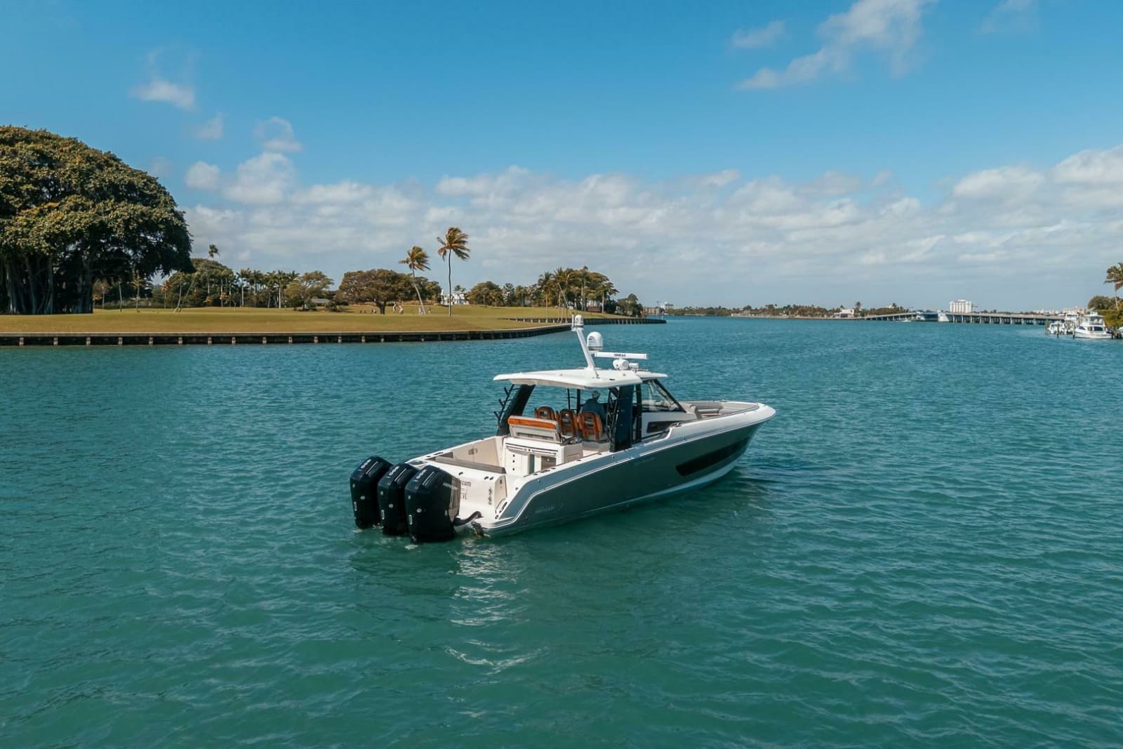 2023 Boston Whaler 420 Outrage - Photo 32