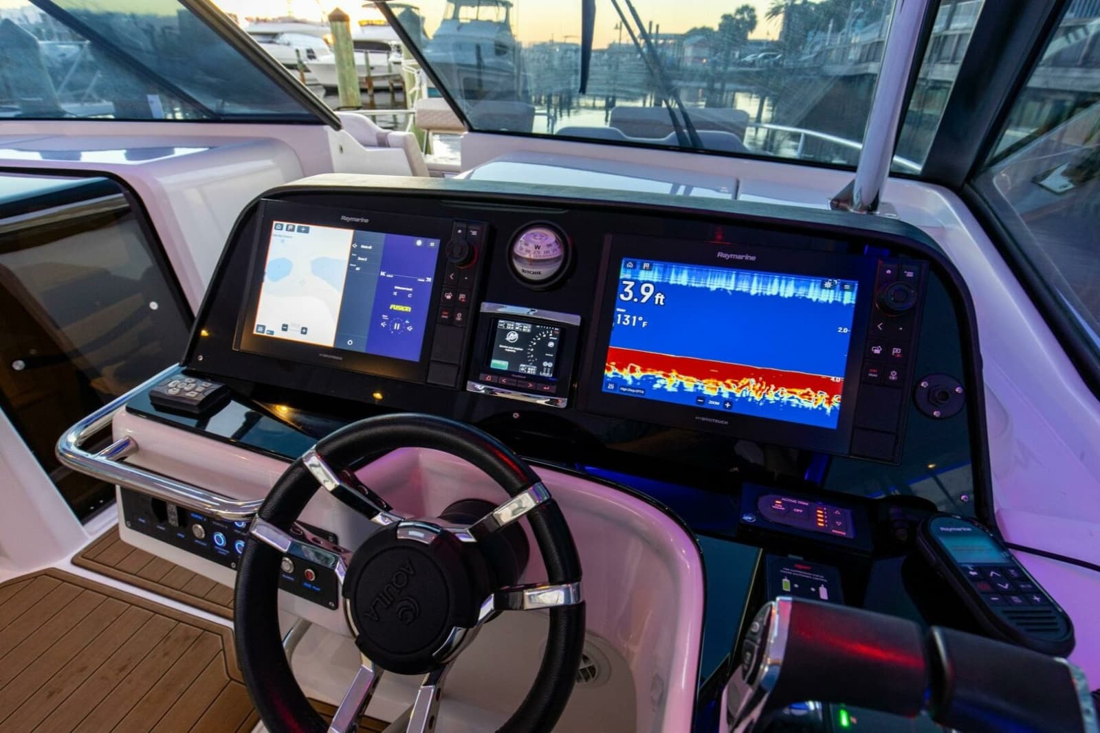 2018 Aquila 36 Power Cat - Photo 3
