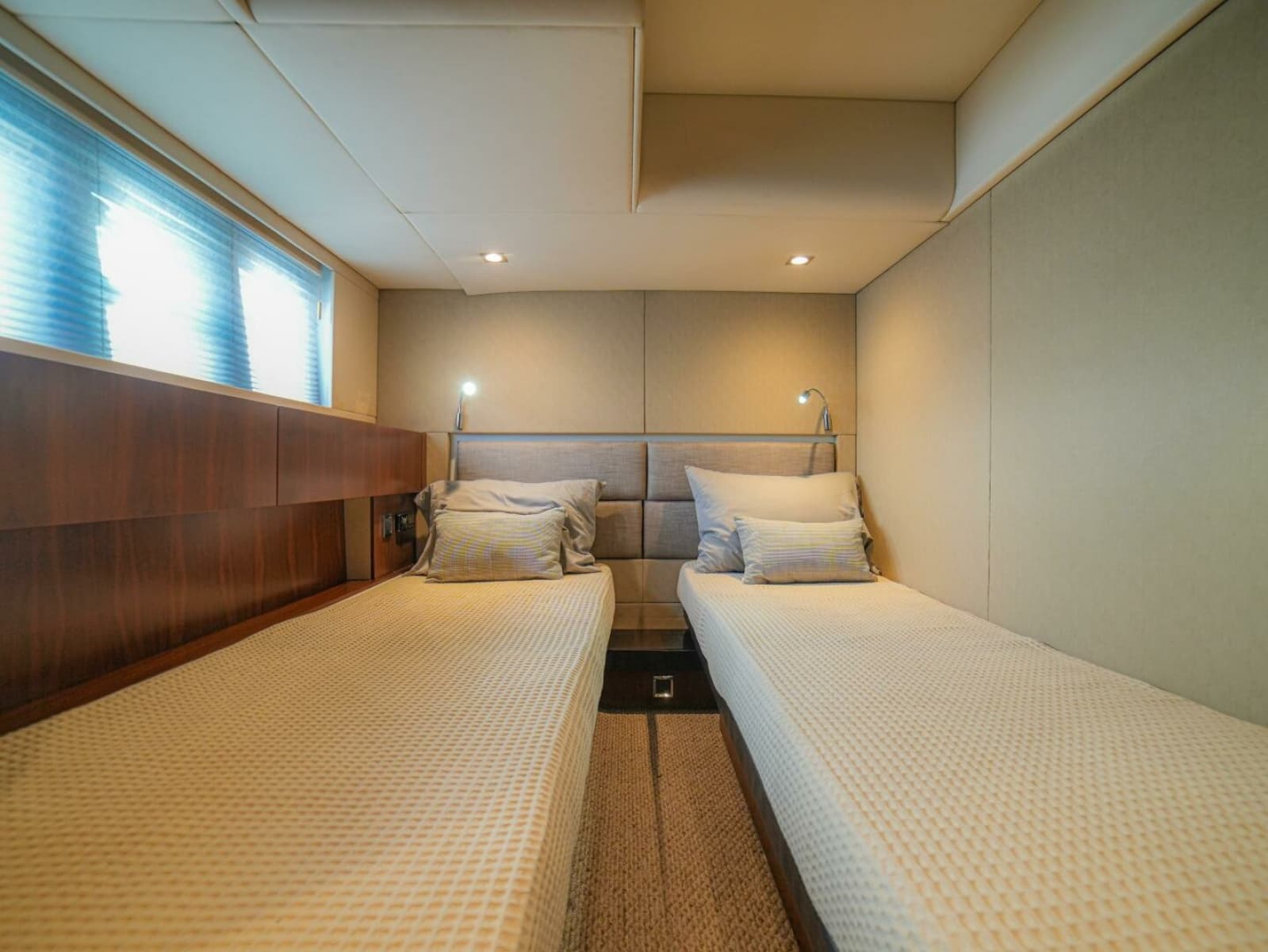 2014 Fairline 50 - Photo 45