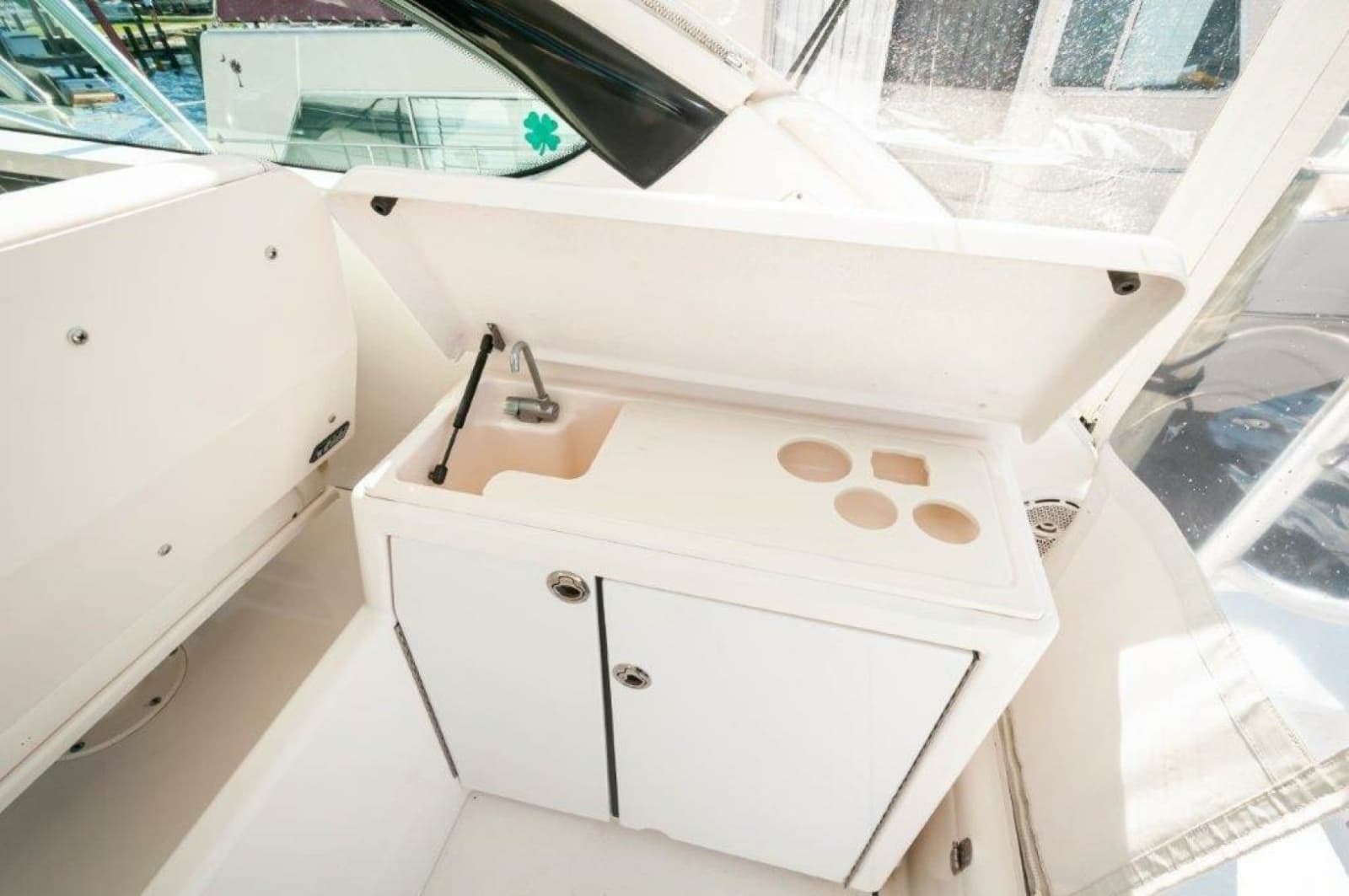 2003 Tiara Yachts 4200 Open - Photo 27