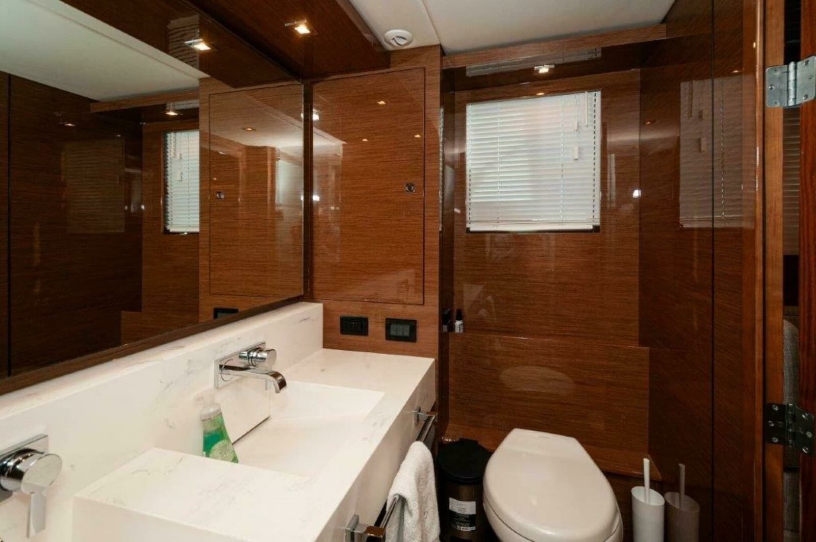 2020 Cruisers Yachts 60 Cantius - Photo 24