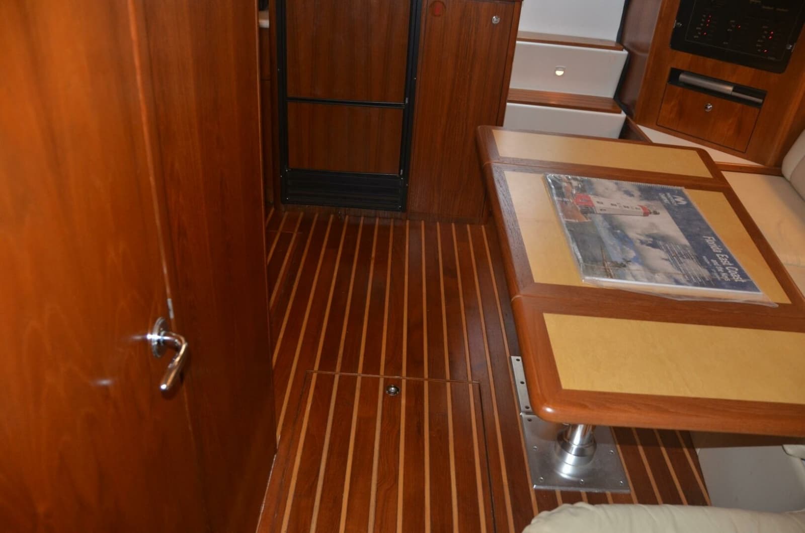 2001 Tiara Yachts 4100 Open - Photo 5