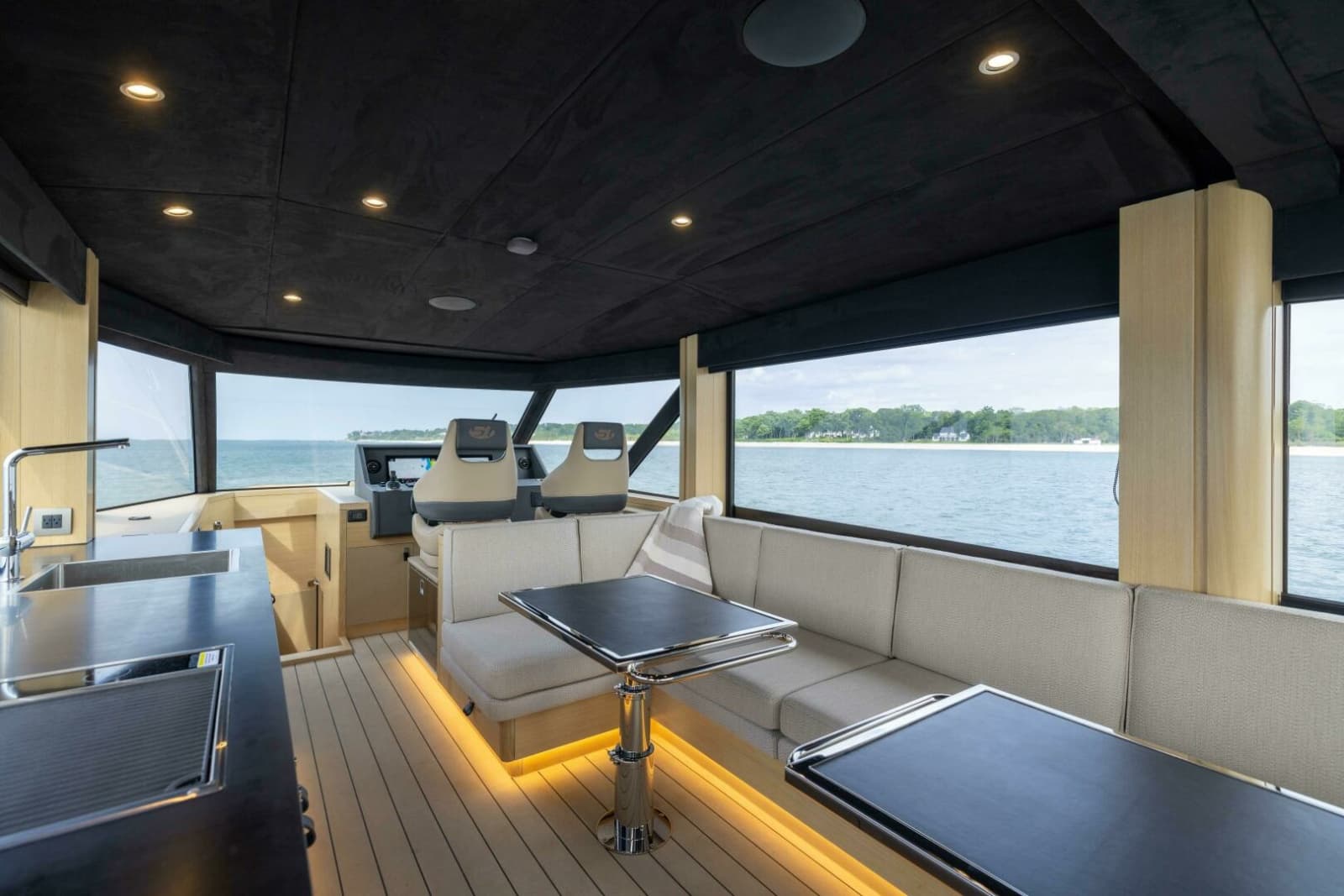2025 Steeler Bronson 67 Beachclub - Photo 49