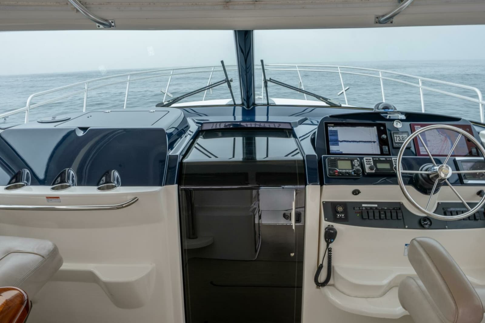 2015 Tiara Yachts 4300 Open - Photo 18