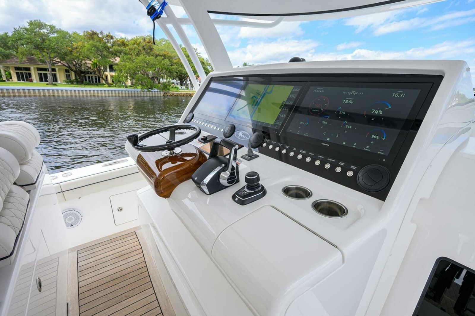 2024 Valhalla Boatworks V-55 - Photo 19
