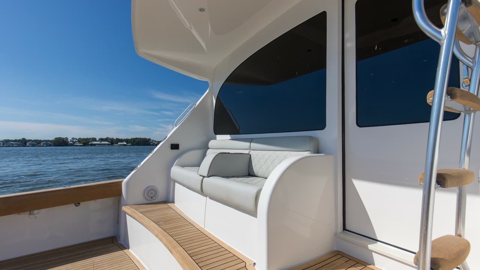 2024 Viking 54 Convertible - Photo 33