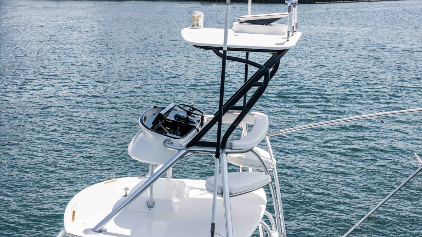 2014 Viking 76 Enclosed Bridge Sportfisher - Photo 4