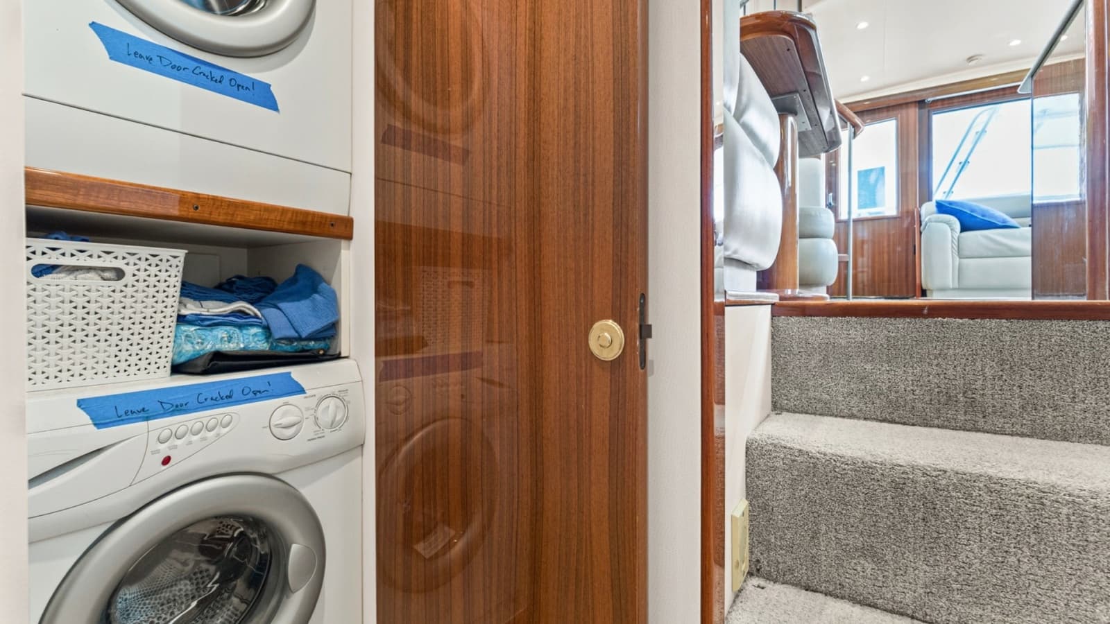 2005 Viking 61 Enclosed Bridge - Photo 16