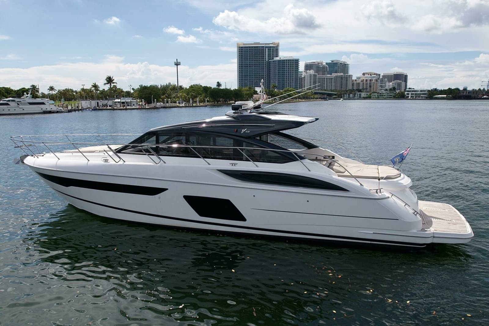 2017 Princess V58 - Photo 3