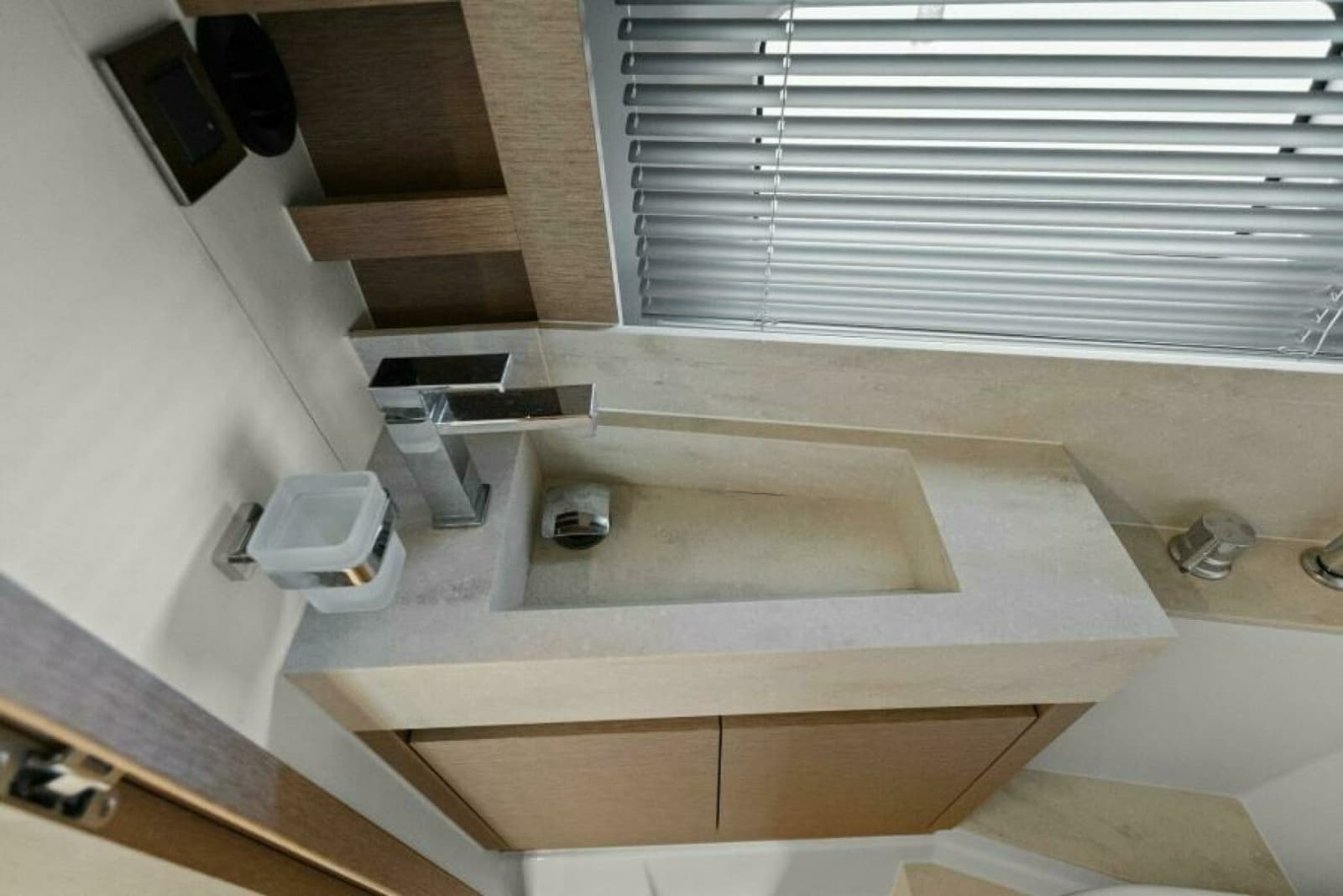 2022 Prestige 590 Flybridge - Photo 43
