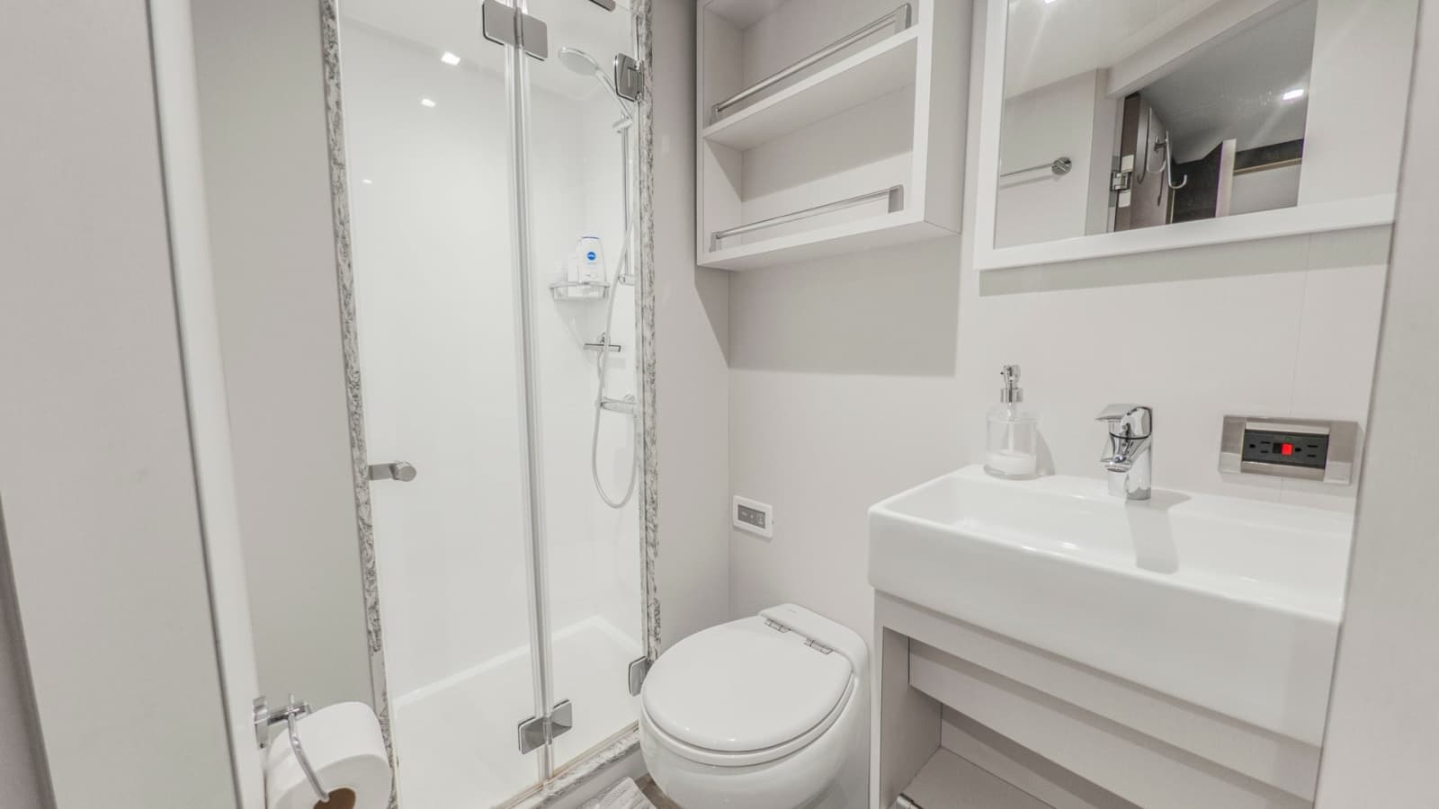 2024 Ocean Alexander 28E - Photo 54