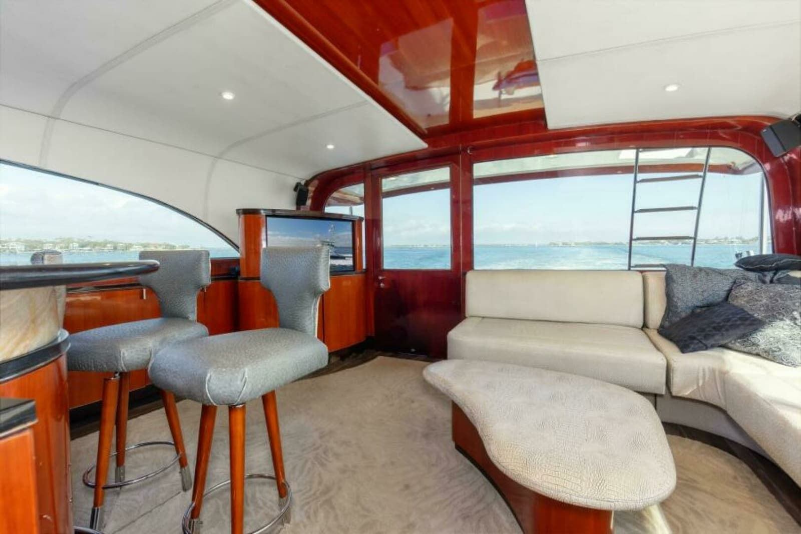 2004 Ebony Custom Sportfish 65 Convertible - Photo 15