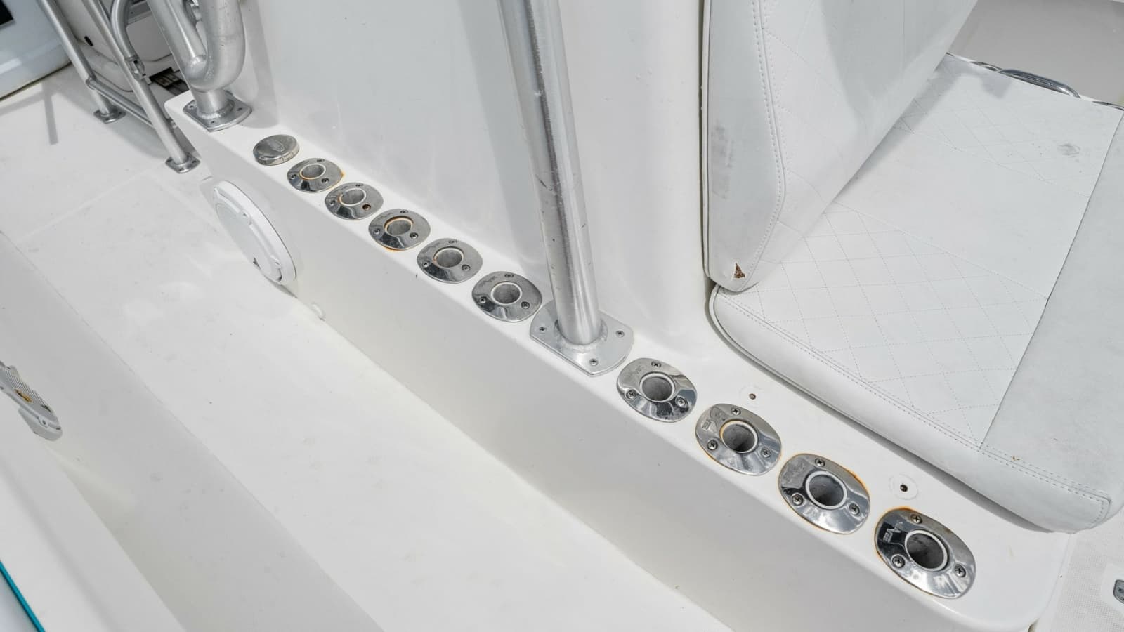 2015 SeaVee 320Z - Photo 15