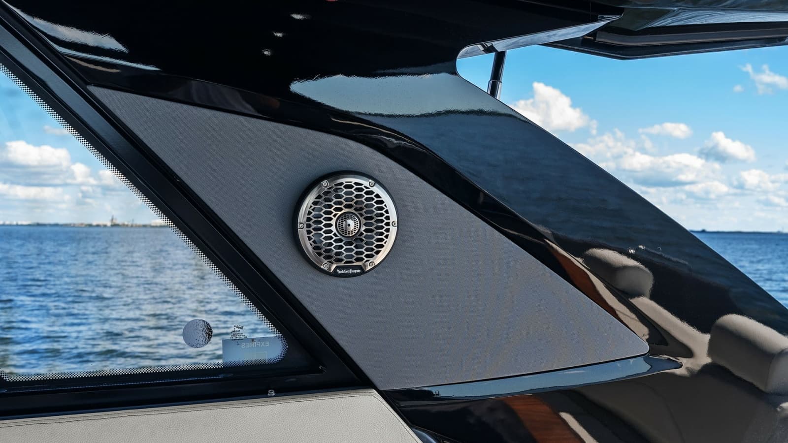 2023 Cruisers Yachts 42 GLS - Photo 12