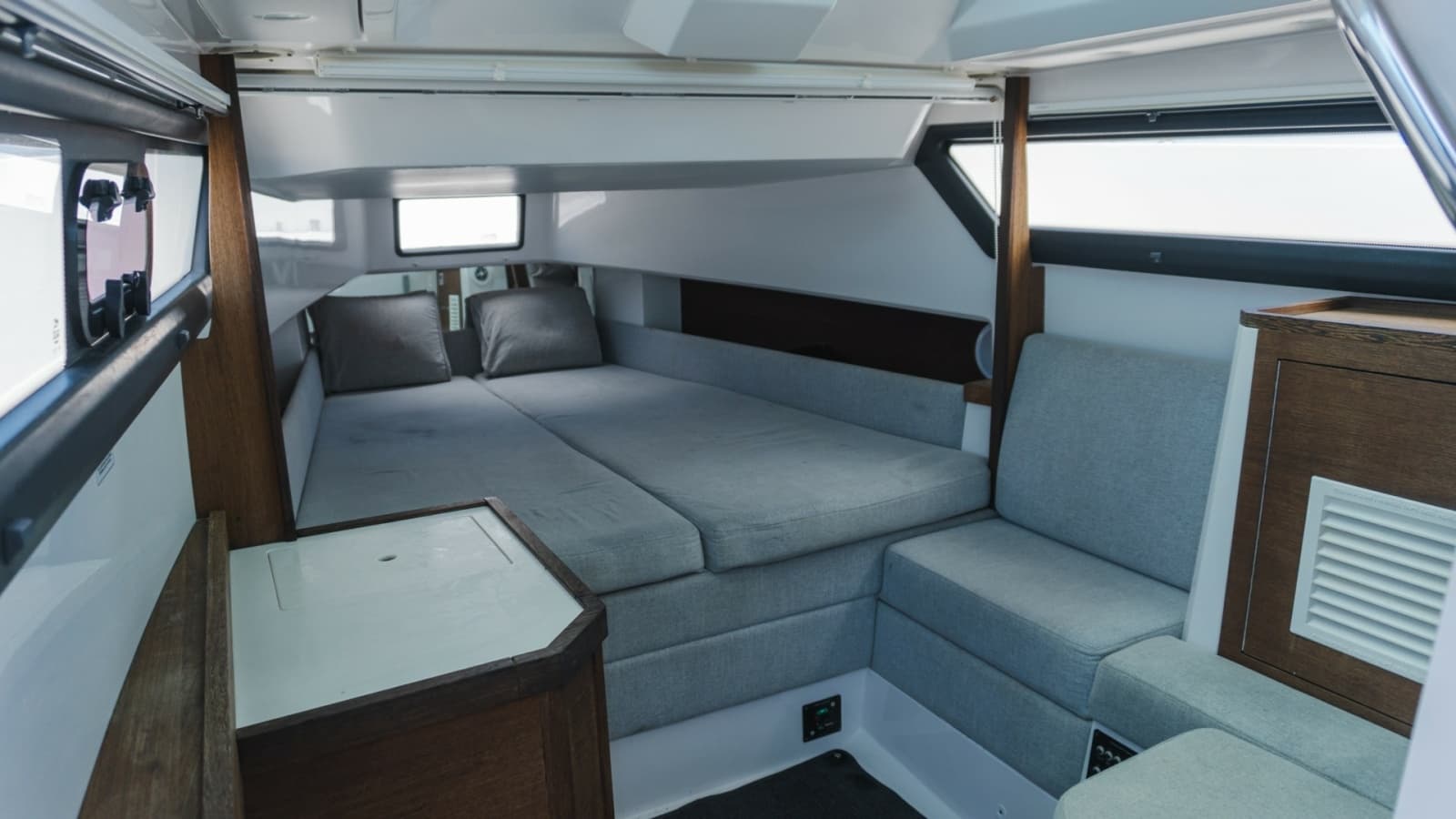 2020 Axopar 37 Sun Top - Photo 23