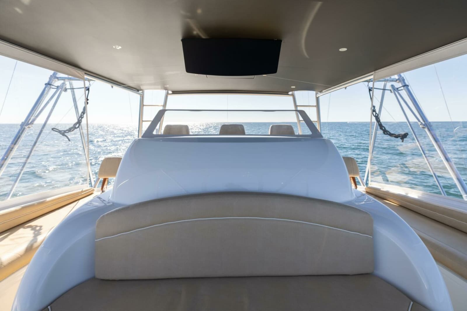 2020 Viking 62 Convertible - Photo 39