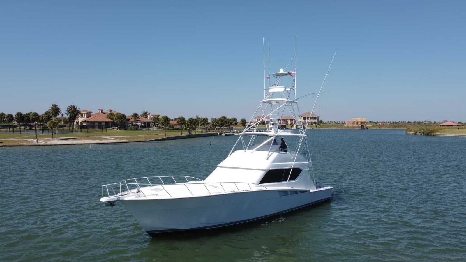 2001 Hatteras 60 Convertible - Photo 45