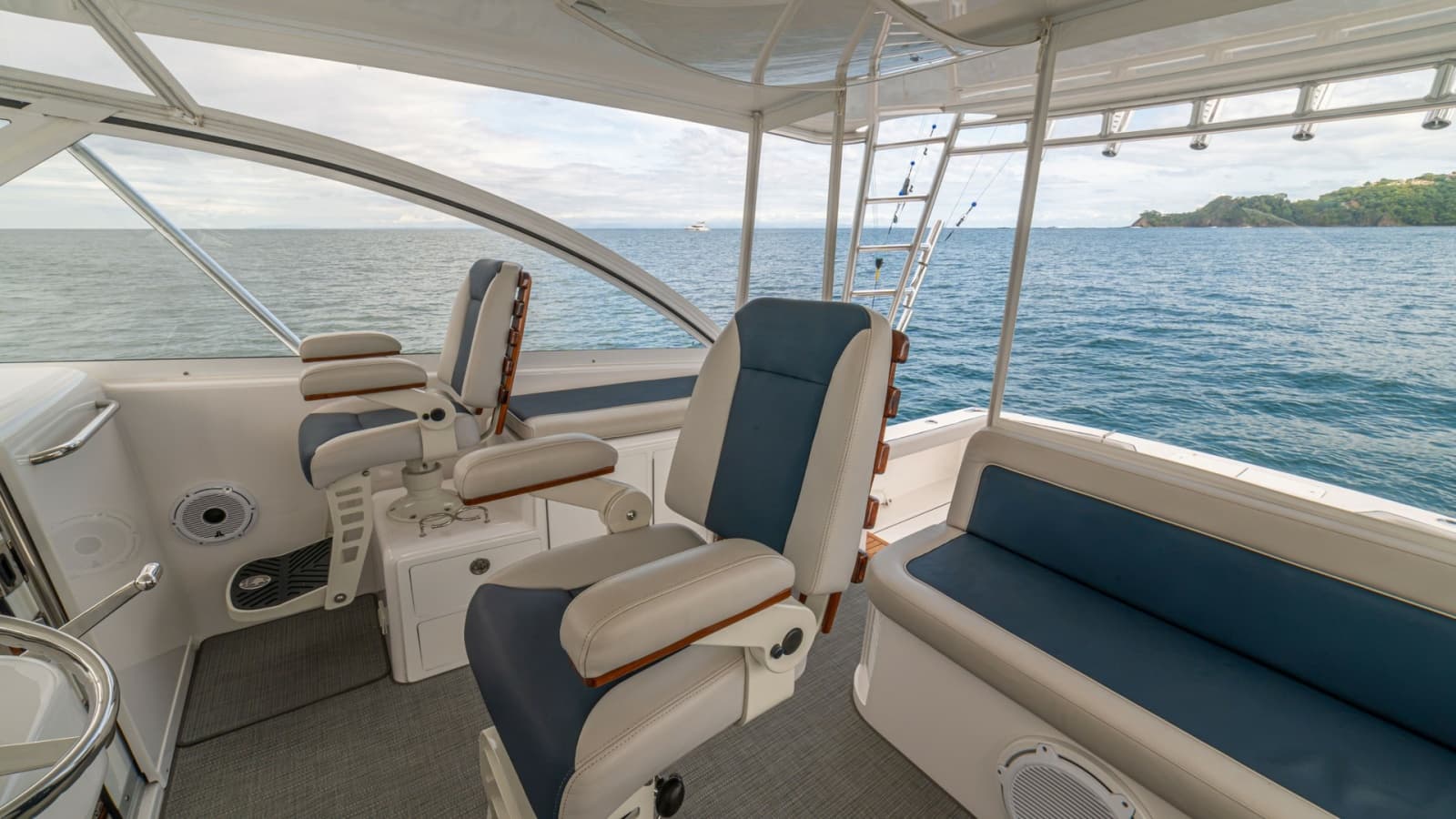 2020 Cabo 40 Express - Photo 16