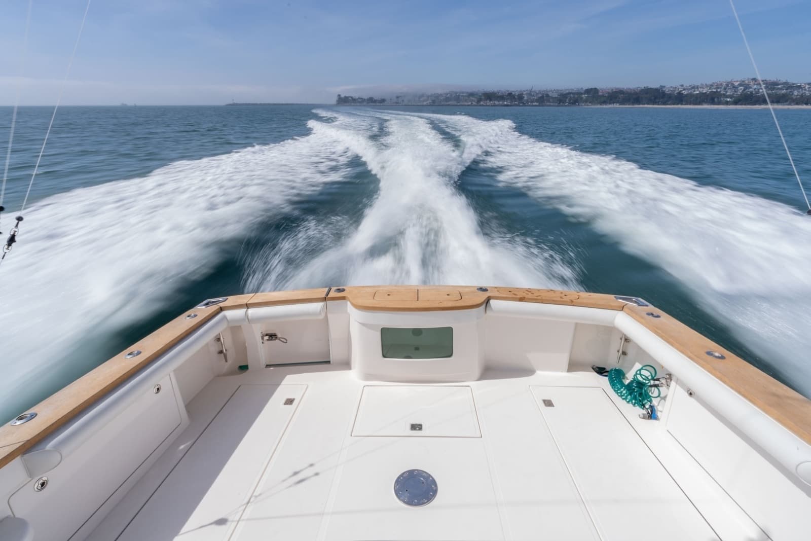 2005 Cabo 40 Express - Photo 4