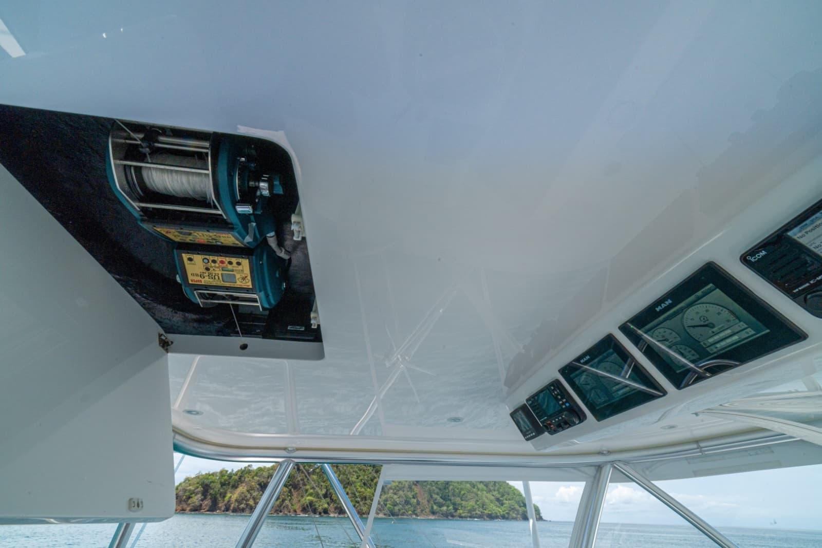 2023 Viking 46 Billfish - Photo 38