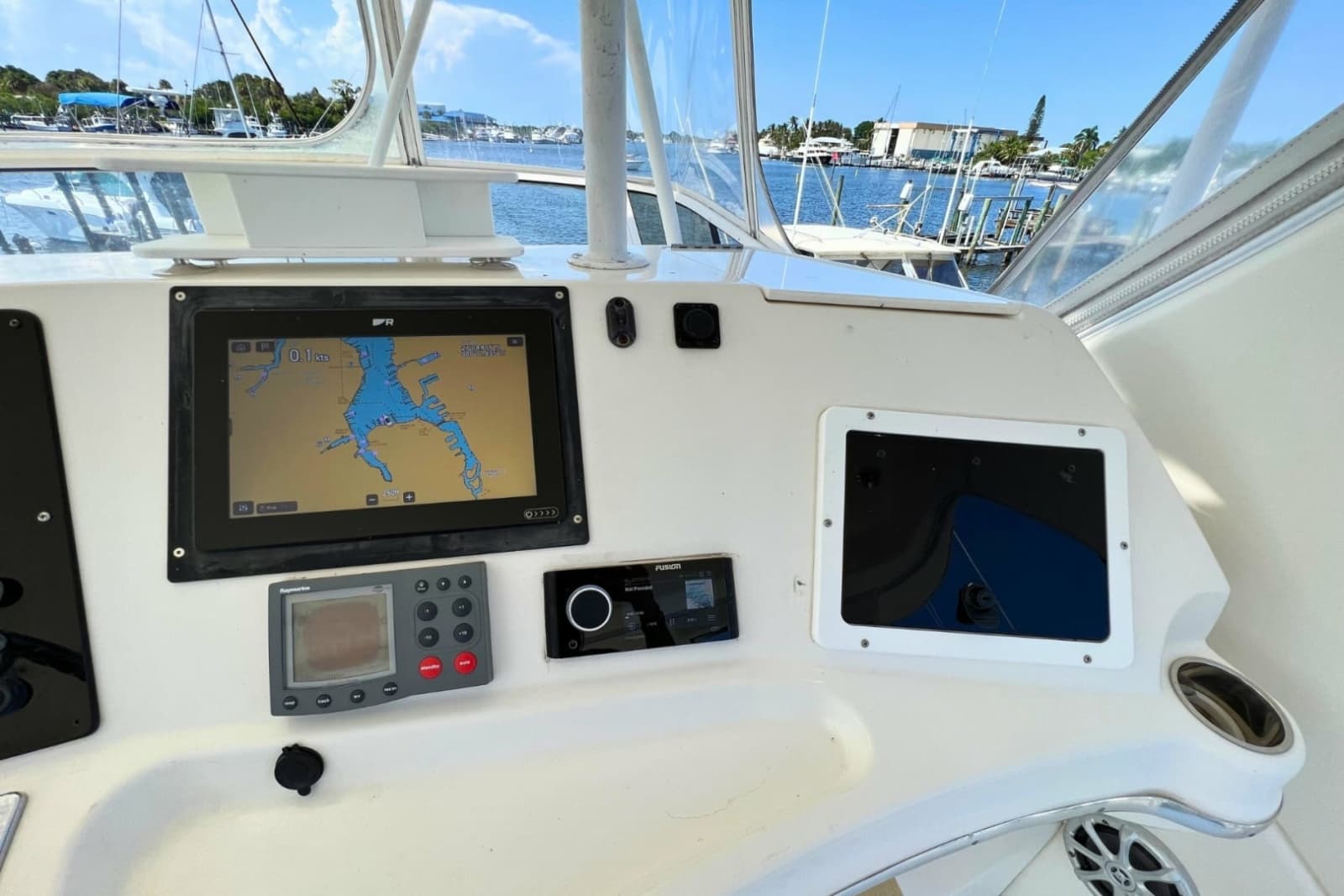 2005 Silverton Convertible - Photo 33