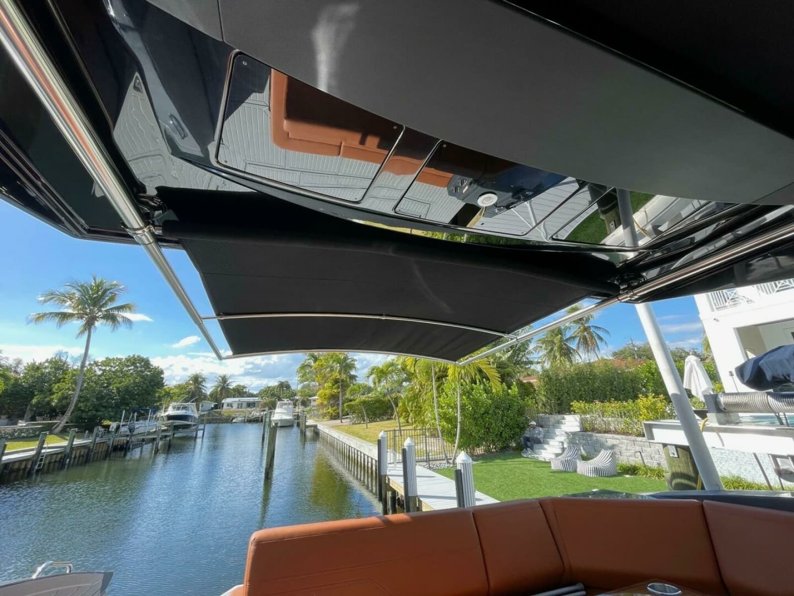 2023 Cruisers Yachts 38 GLS - Photo 24