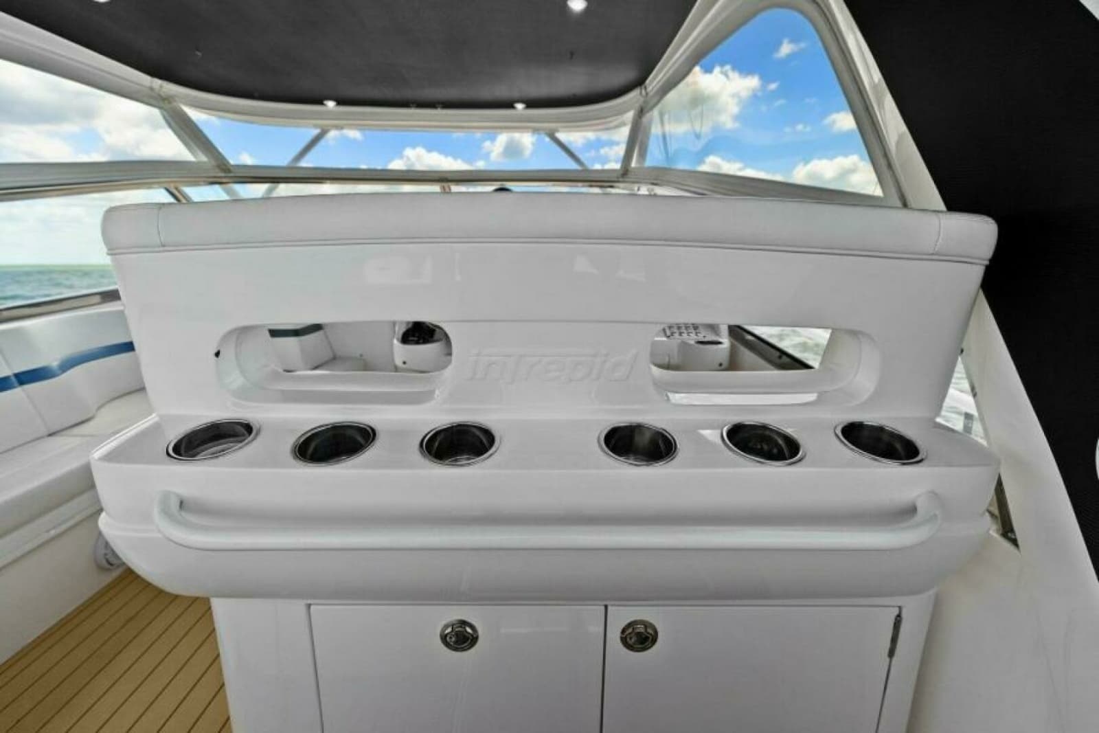 2019 Intrepid 475 Sport Yacht - Photo 17