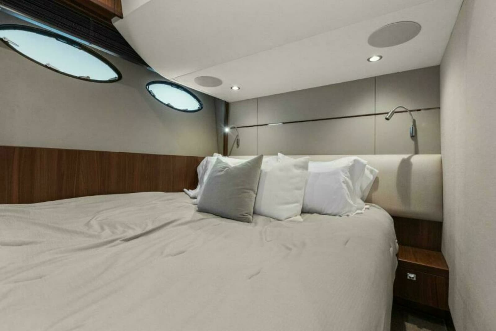 2016 Princess 60 Flybridge - Photo 52
