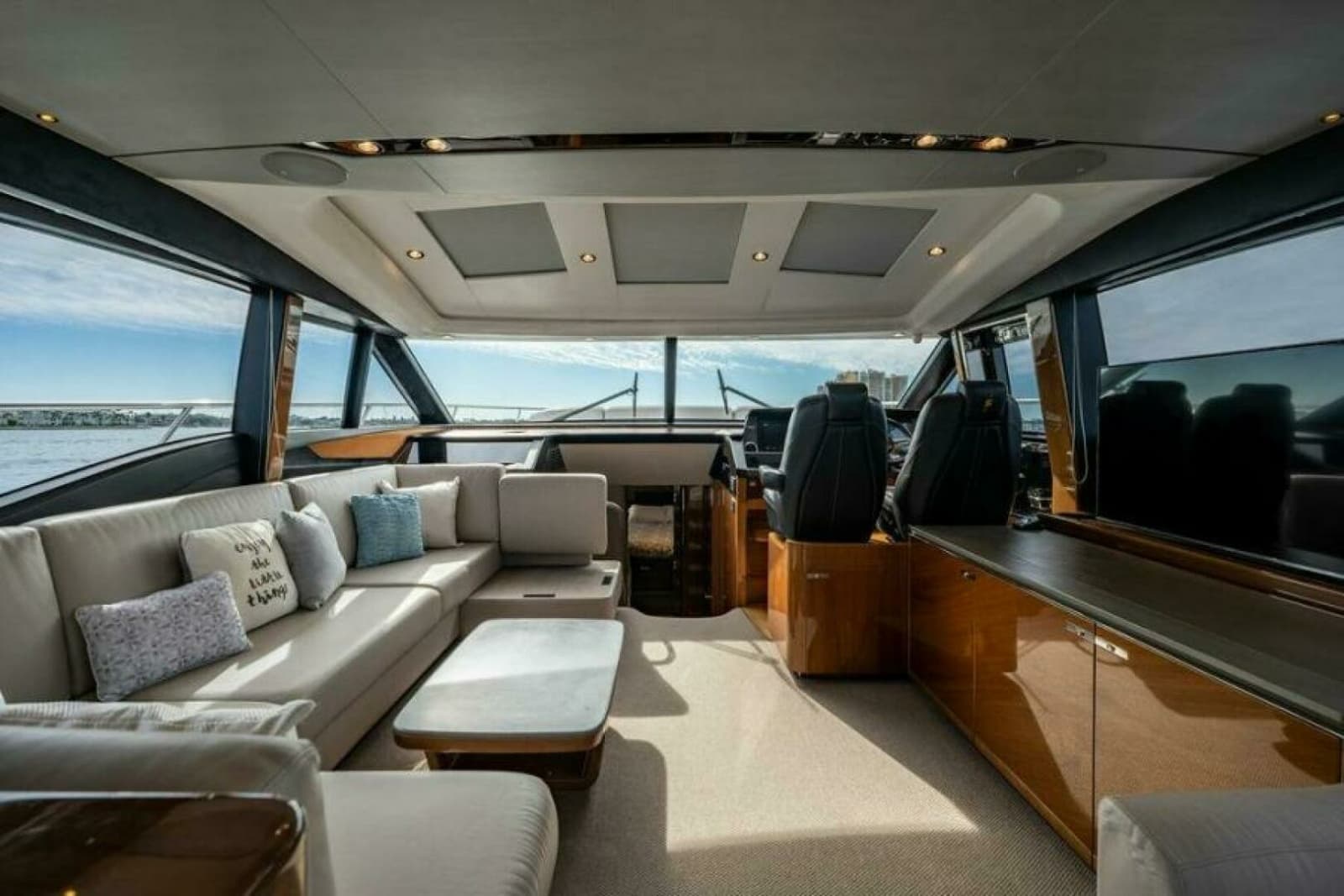 2016 Princess S65 - Photo 5