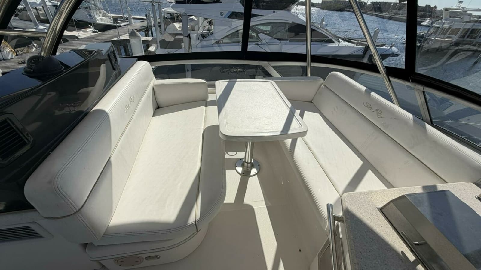 2008 Sea Ray 47 Sedan Bridge - Photo 11