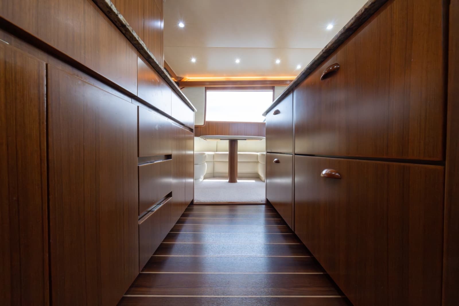 2012 Viking 60 Convertible - Photo 37