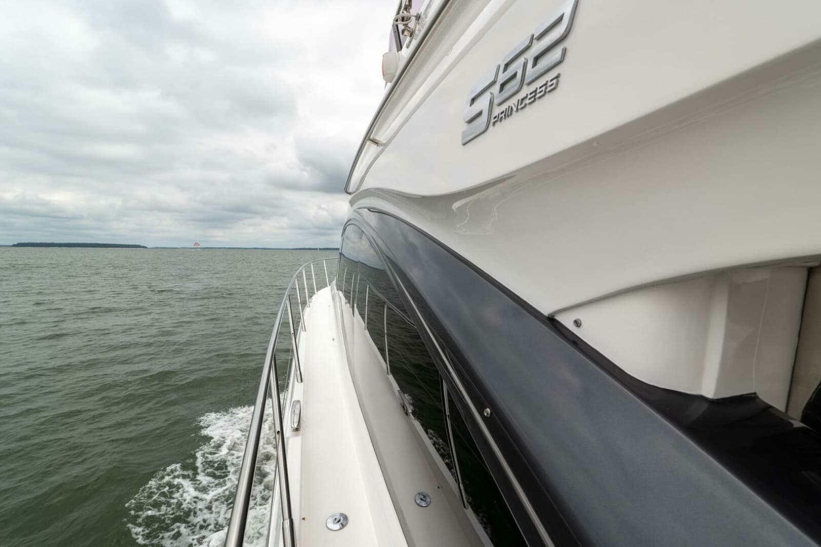 2021 Princess S62 - Photo 21