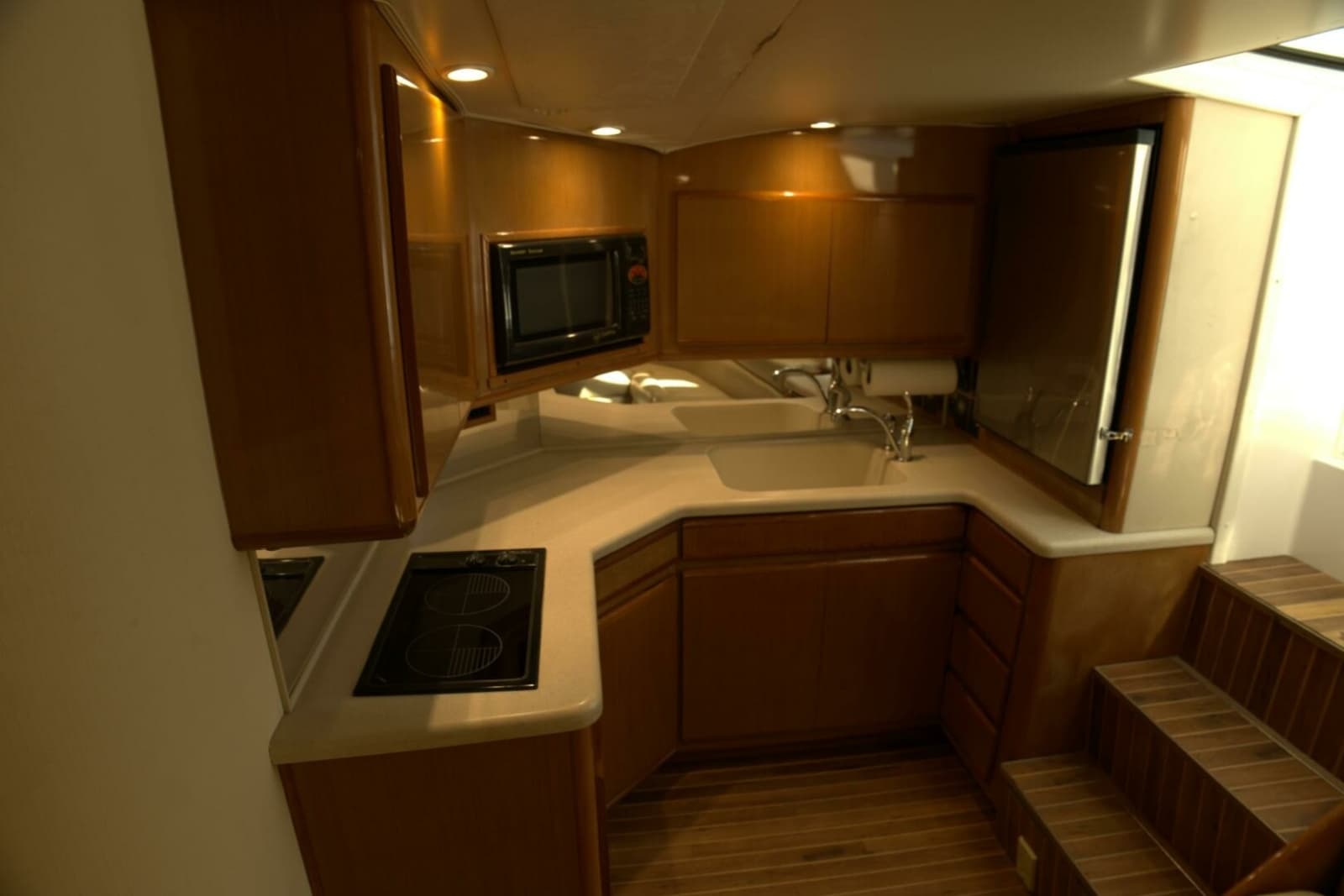 2002 Viking 43 Open - Photo 8