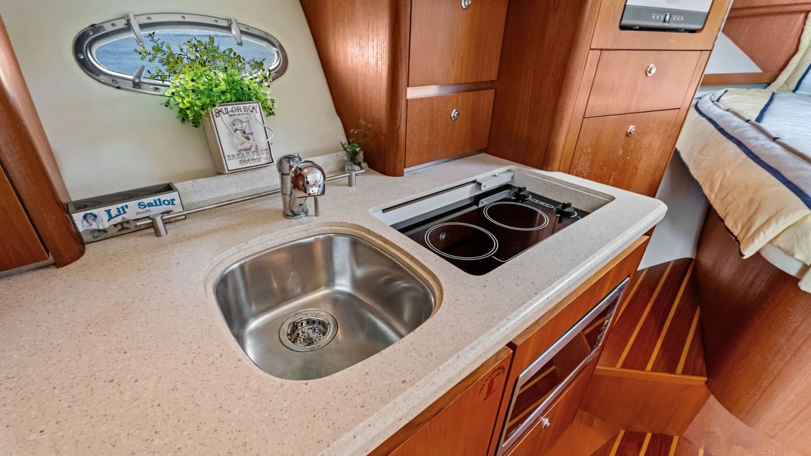 2007 Tiara Yachts 32 Open - Photo 11