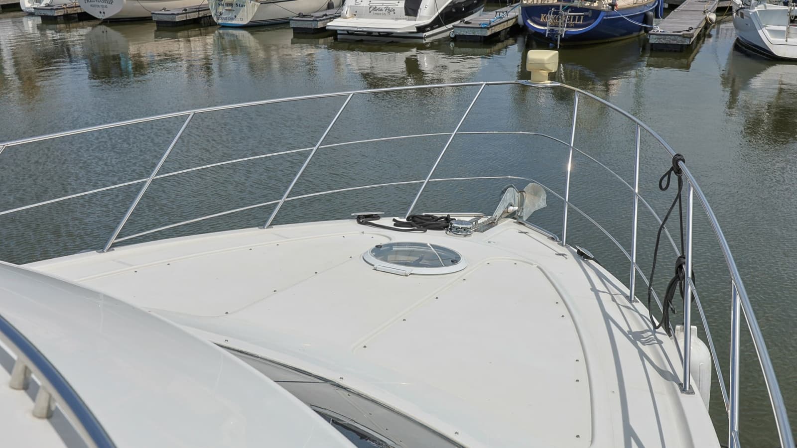 2006 Carver 396 Motor Yacht - Photo 36