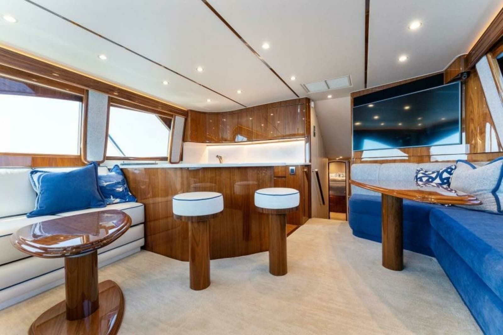 2021 Viking 54 Convertible - Photo 25