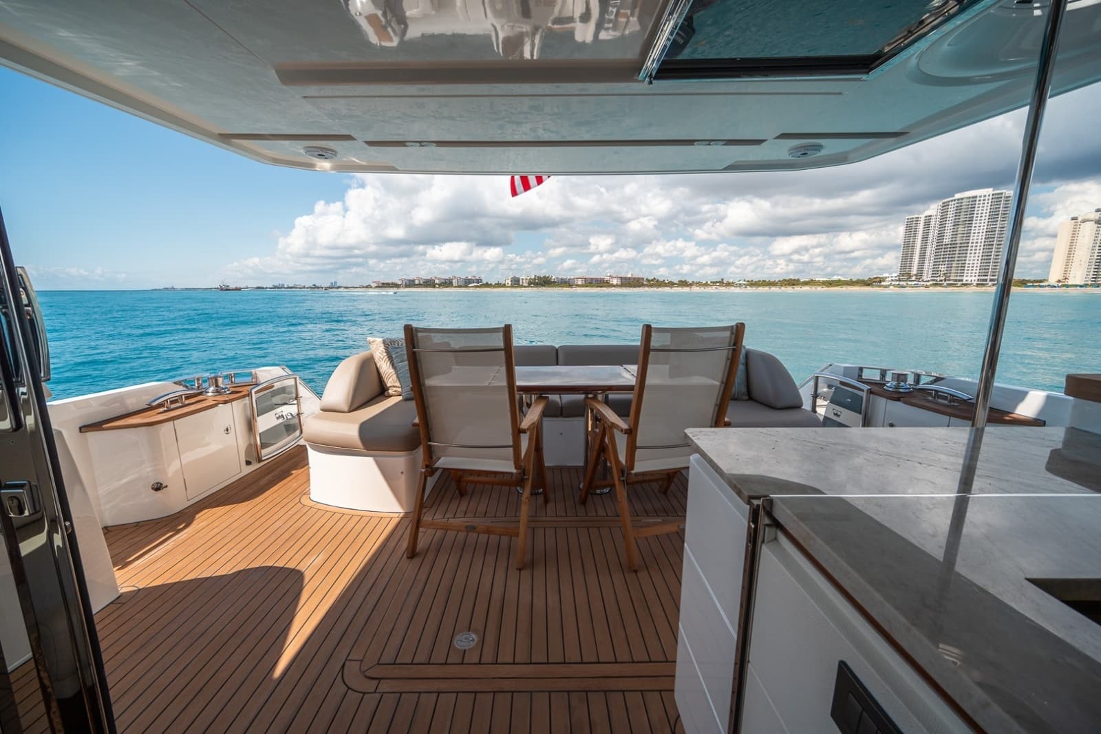 2017 Princess 68 Flybridge - Photo 19