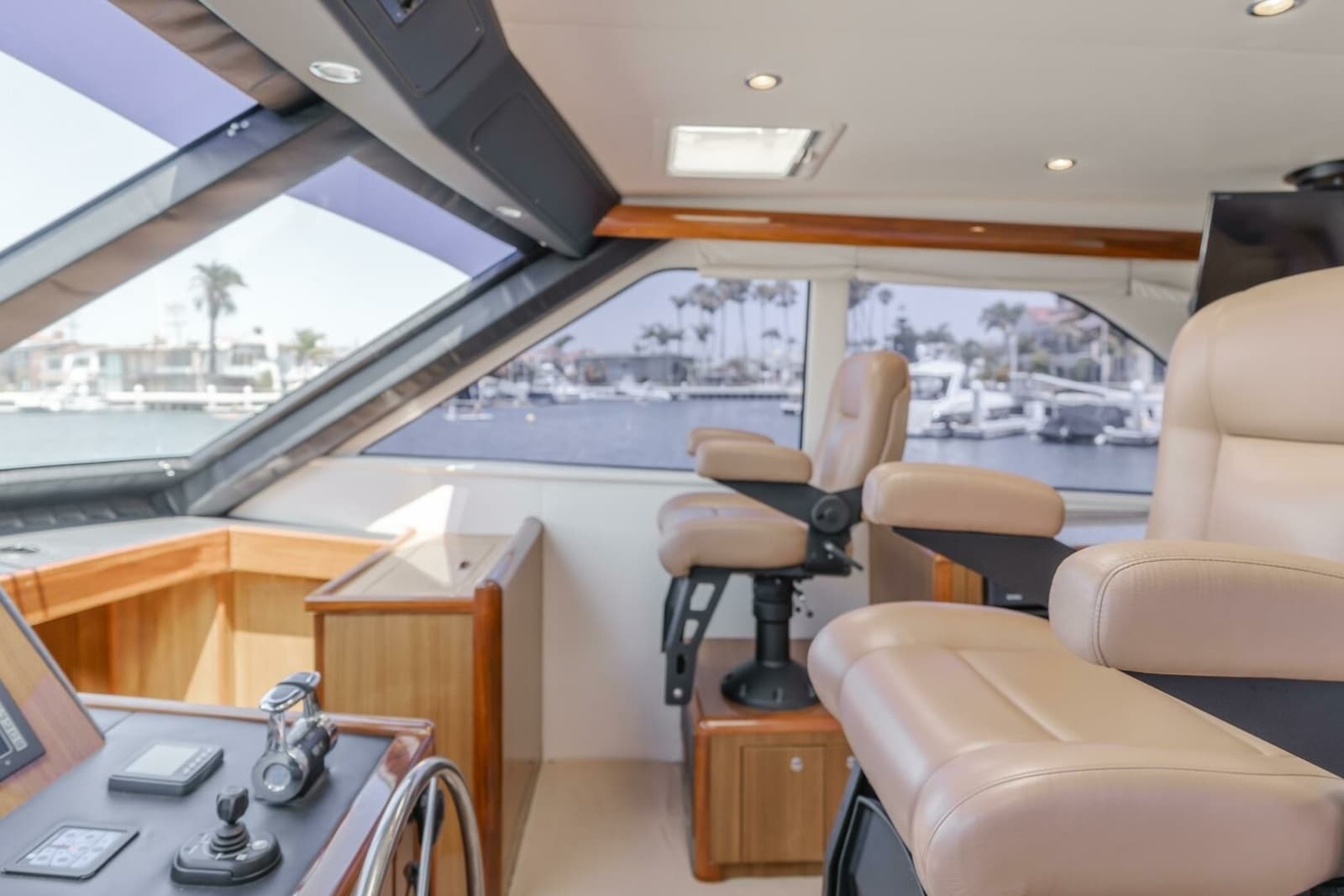 2008 Viking 52 Sport Coupe - Photo 17