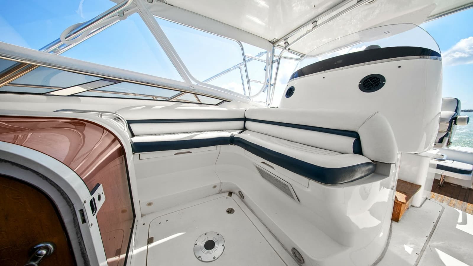 2005 Sunseeker 37 Sport Tower - Photo 10