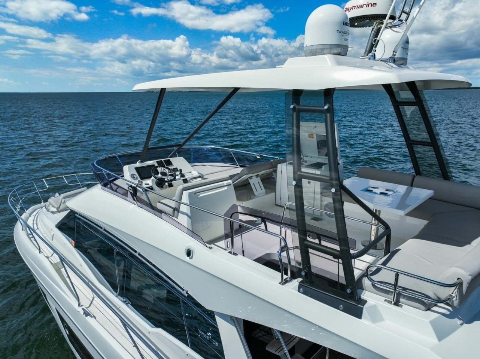 2020 Prestige 460 Flybridge - Photo 12