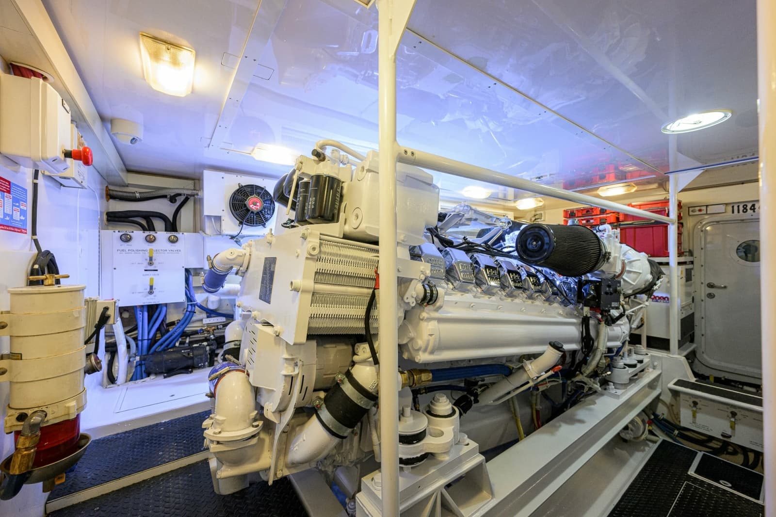 2006 Viking 68 Enclosed Bridge - Photo 60