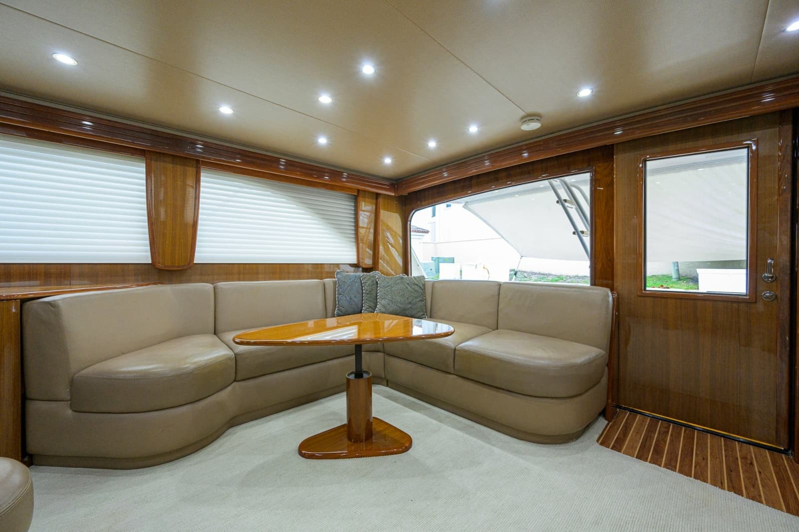 2006 Viking 68 Enclosed Bridge - Photo 2