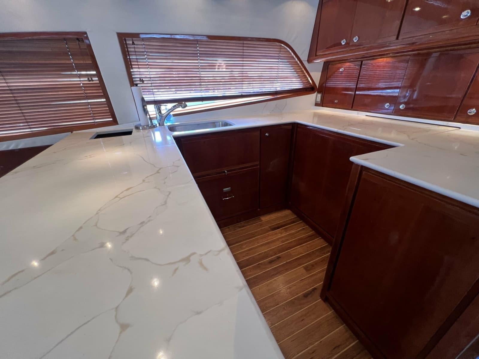 2007 Bertram 57 Convertible - Photo 23