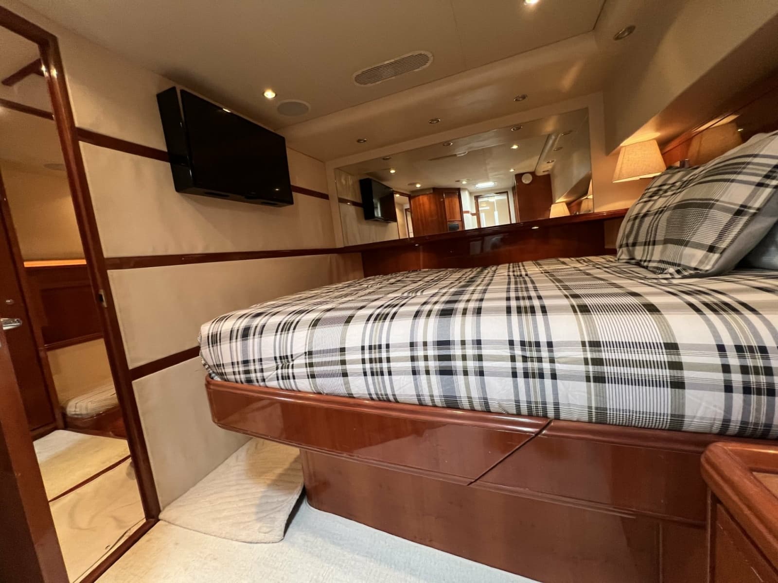 2007 Bertram 57 Convertible - Photo 27