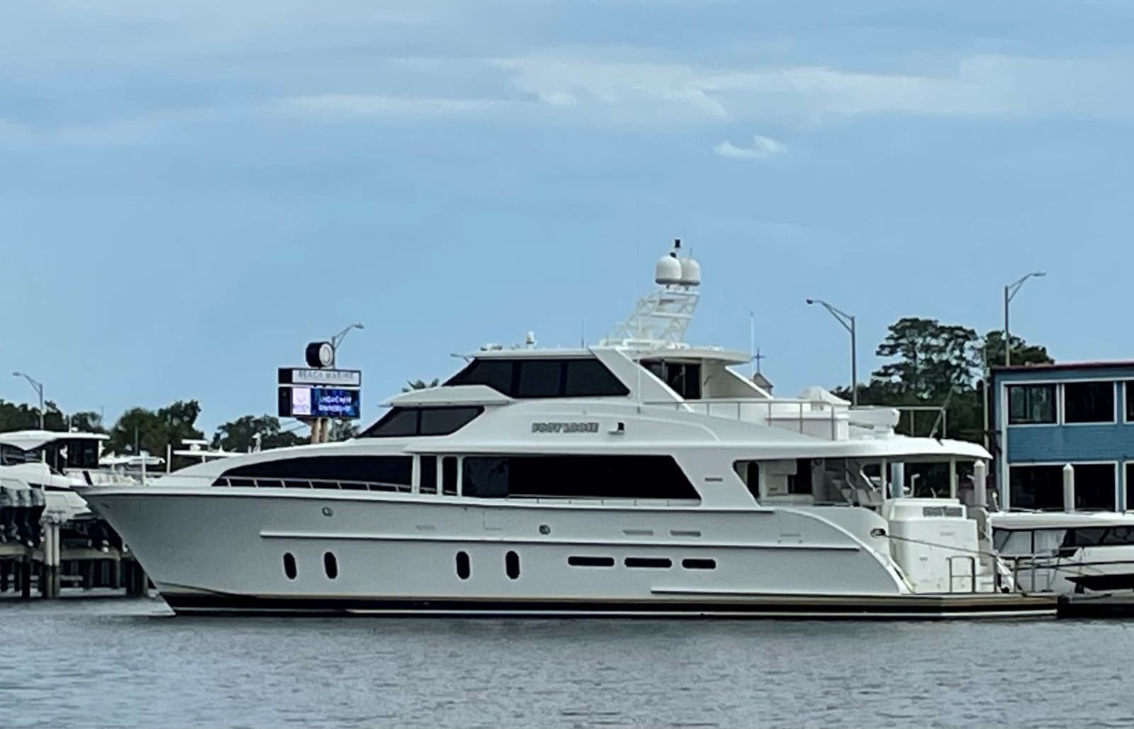 2008 Cheoy Lee 95 Motor Yacht - Photo 2