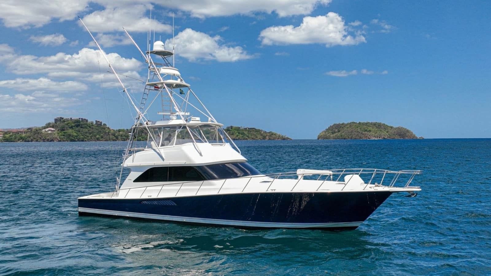 2005 Viking 61 Convertible - Photo 79
