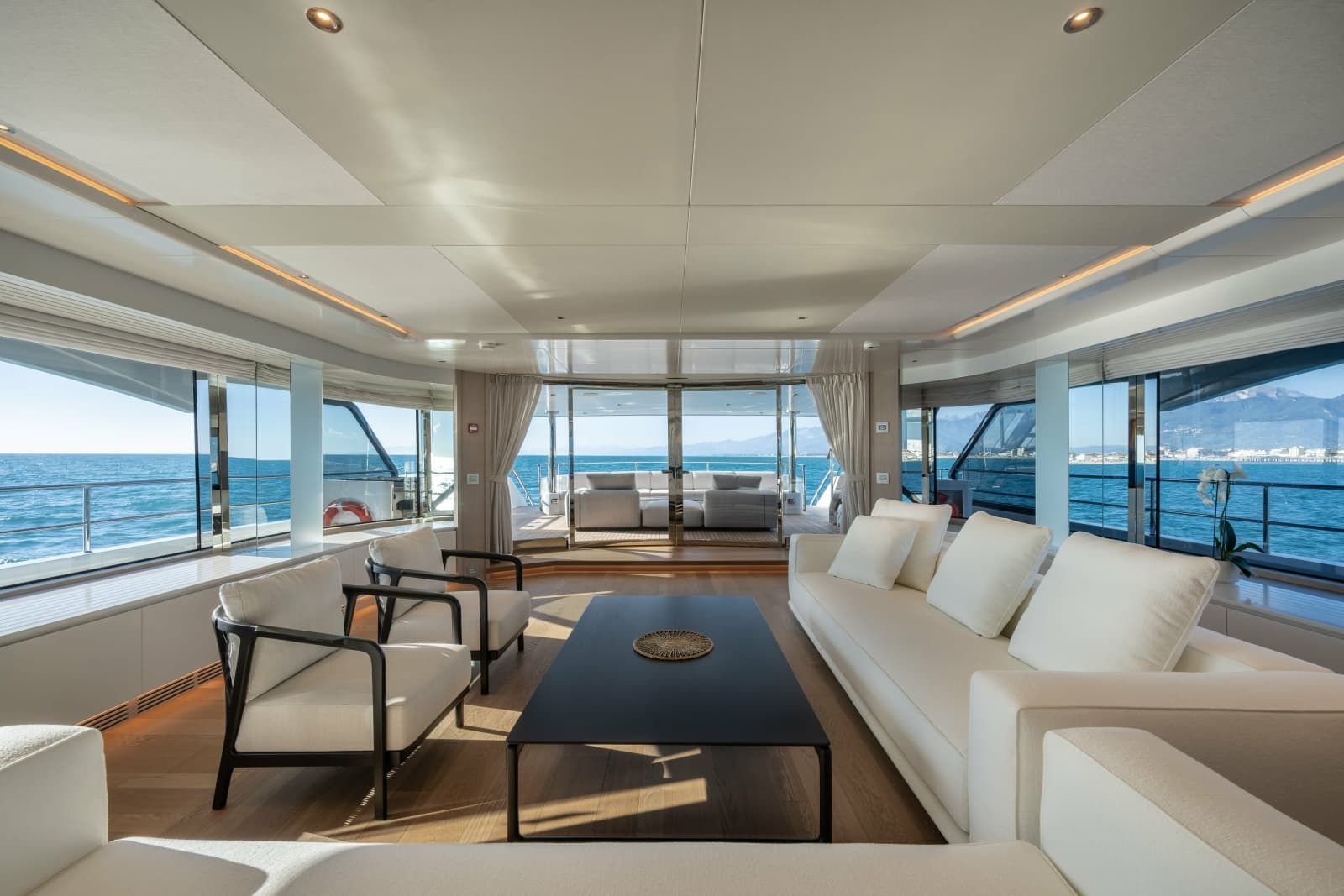 2026 Benetti Class 44M - Photo 4